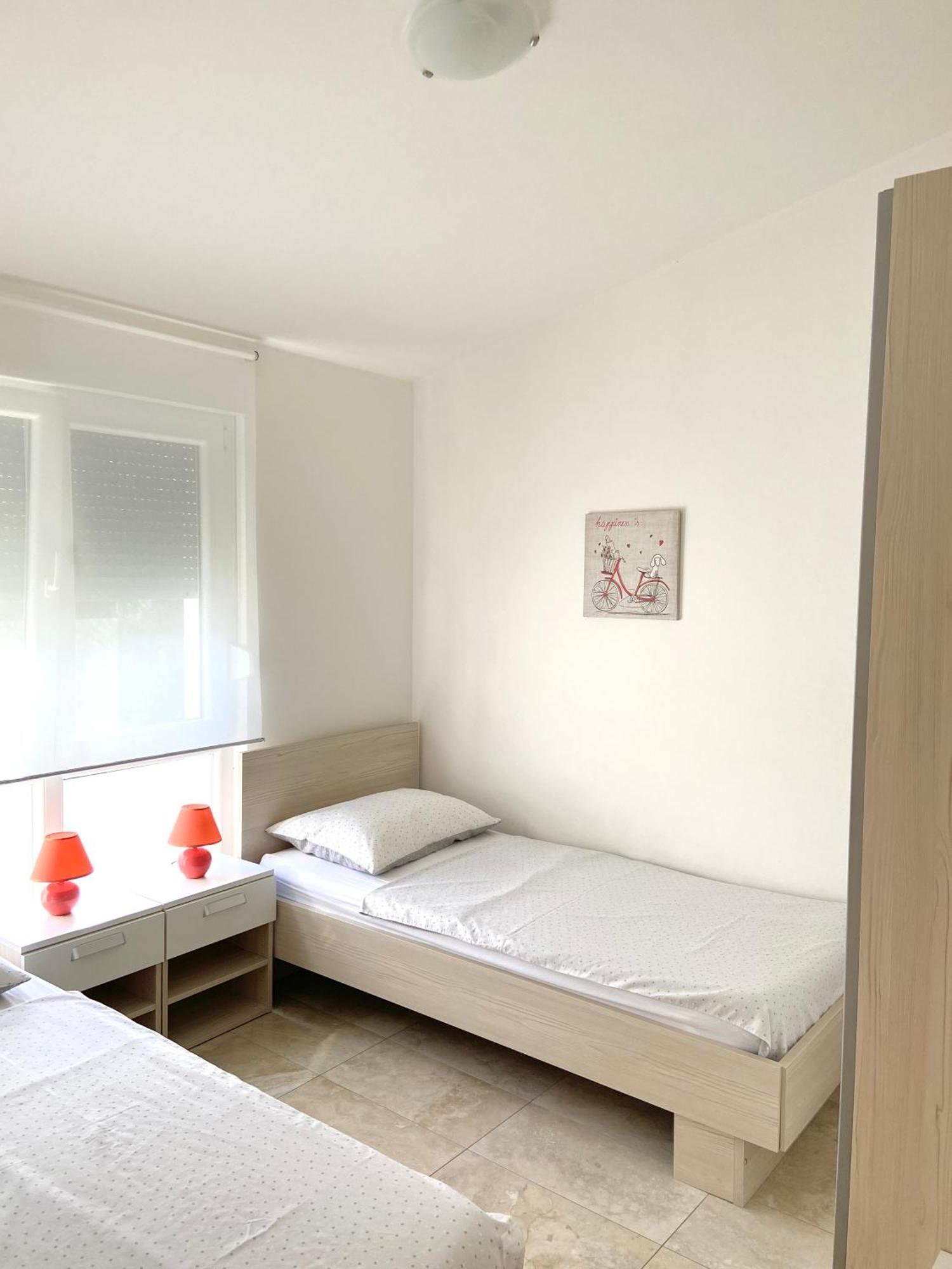 Apartmani Villa Adriatic Vir Εξωτερικό φωτογραφία