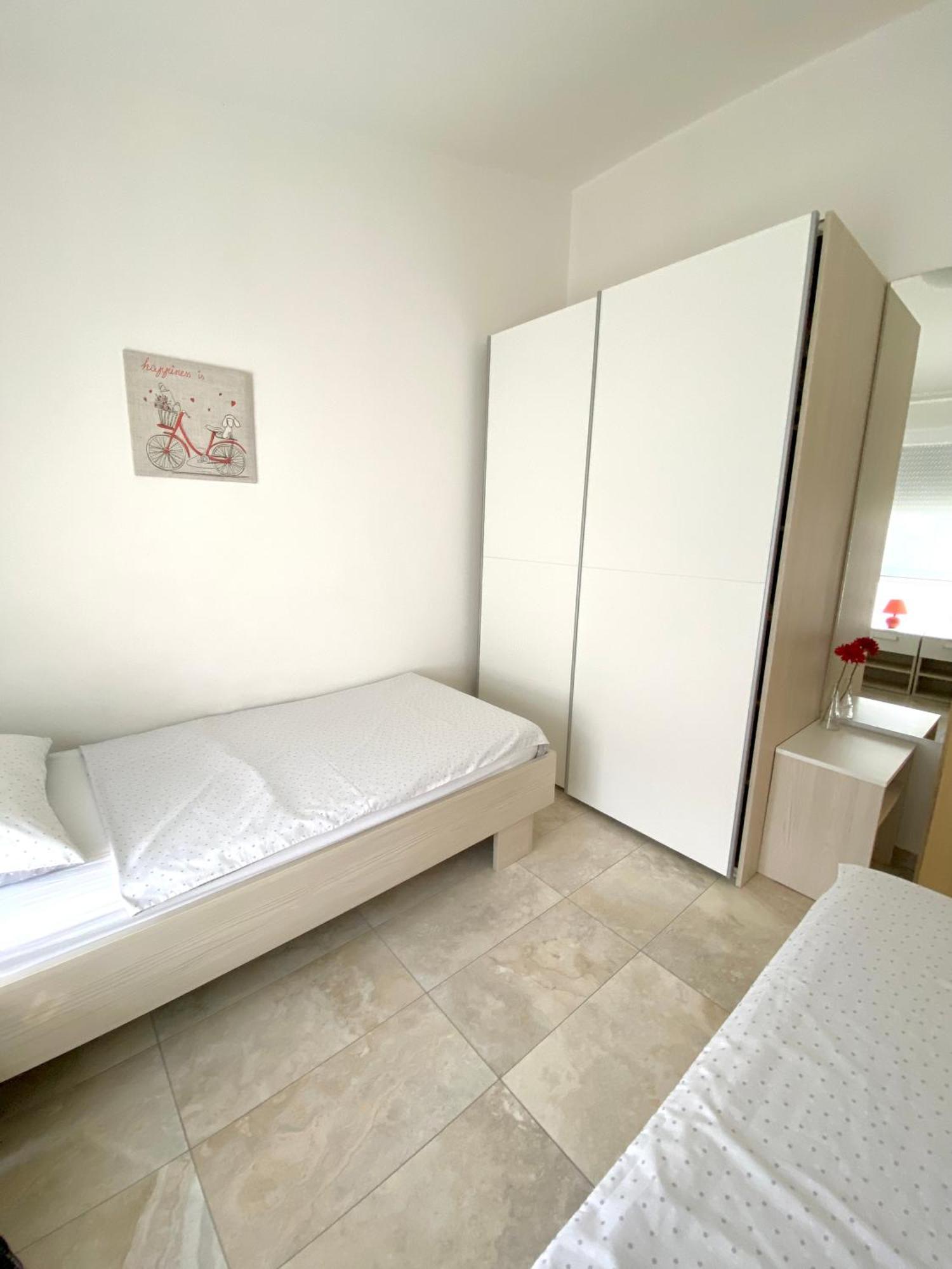 Apartmani Villa Adriatic Vir Εξωτερικό φωτογραφία