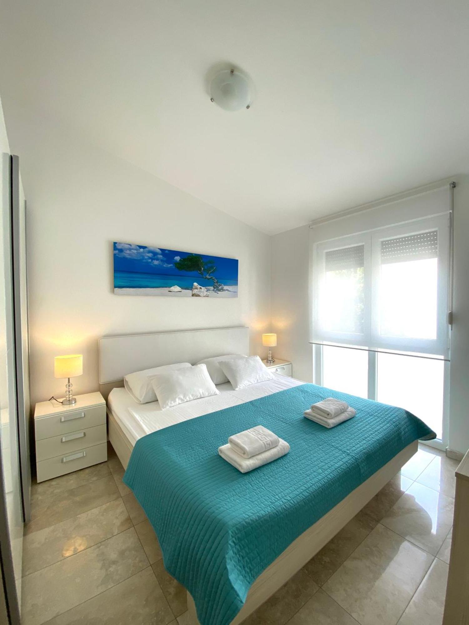 Apartmani Villa Adriatic Vir Εξωτερικό φωτογραφία